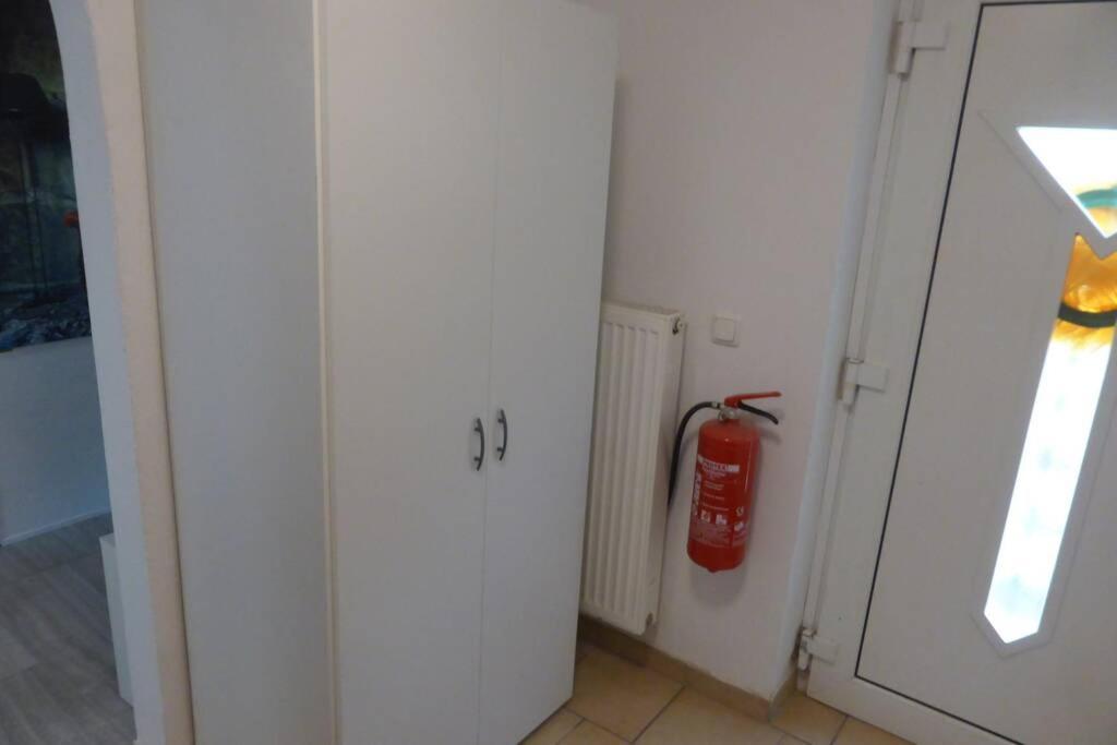 Wunderschone Komplett Neu Eingerichtete Wohnung Emmerthal Екстер'єр фото